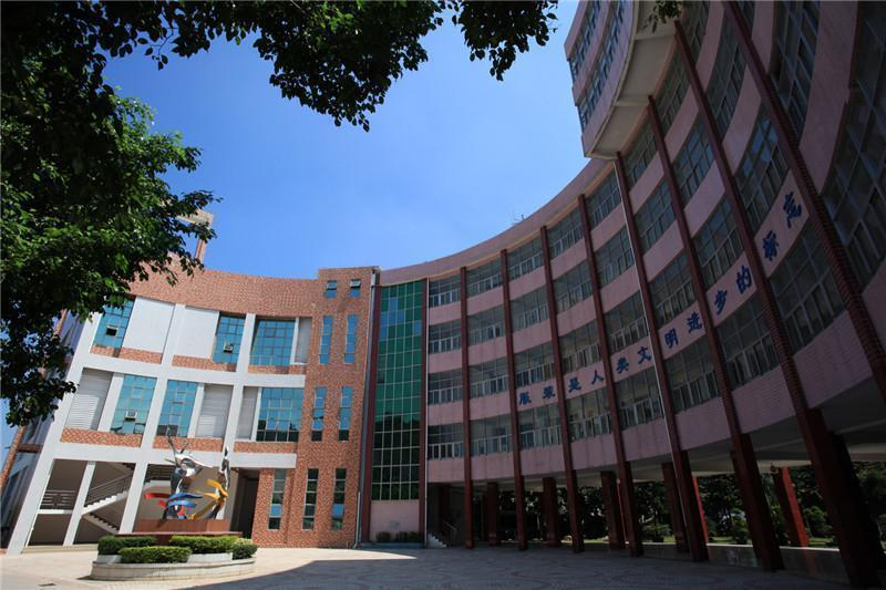 ��ݸ�з�֯���ѧУ